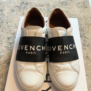 GIVENCHY URBAN STREET LOW SNEAKER - WHITE/BLACK